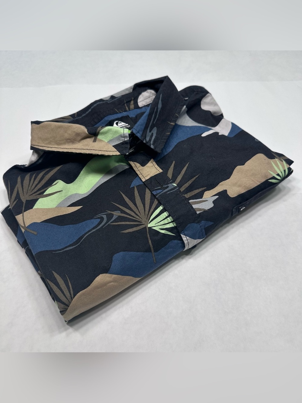Quiksilver Slow Dazed Men's Short Sleeve Hawaiian Button Down Shirt Large